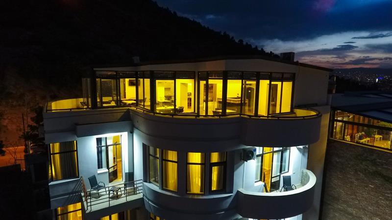 Vista Hotel Tbilisi ภายนอก รูปภาพ