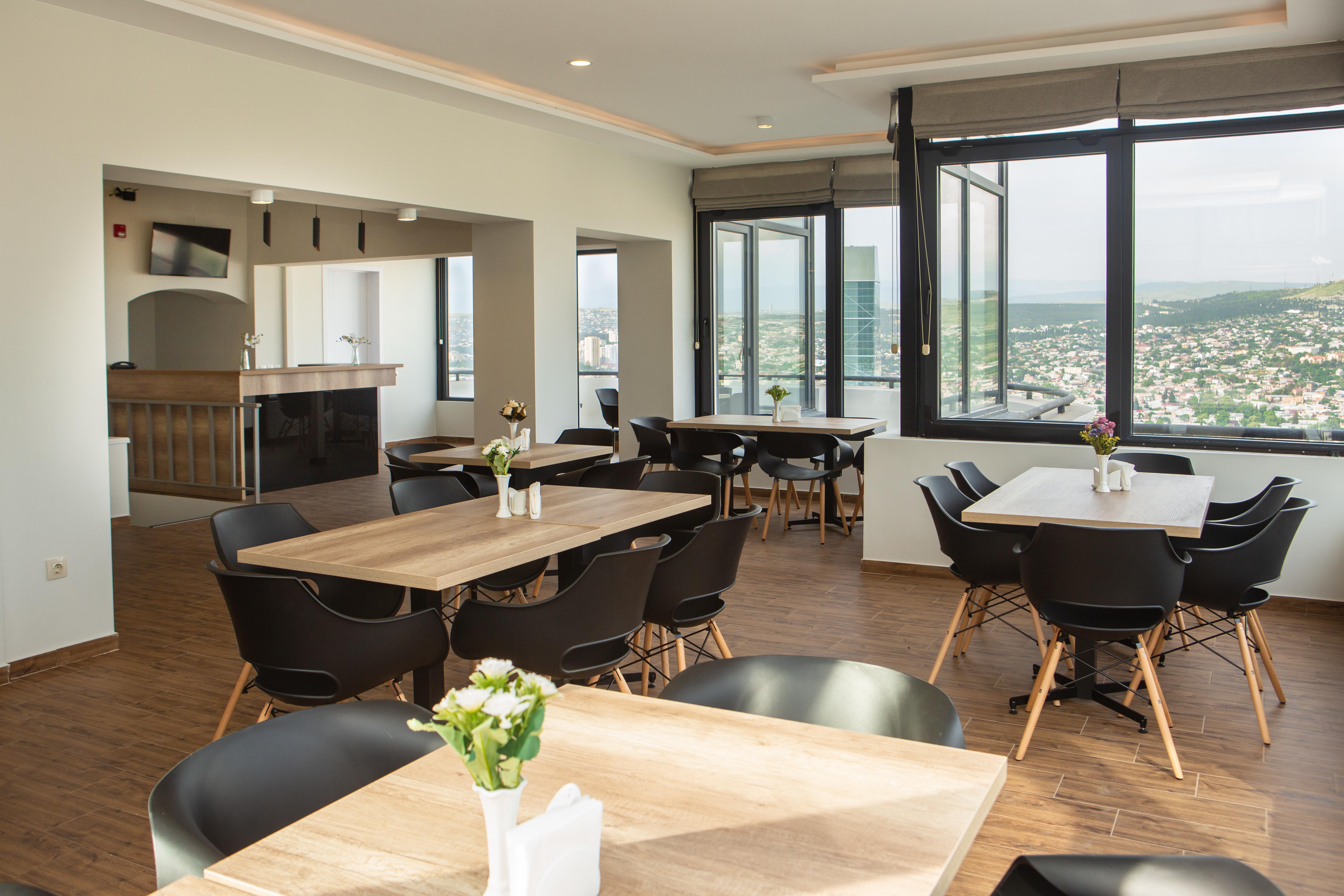 Vista Hotel Tbilisi ภายนอก รูปภาพ