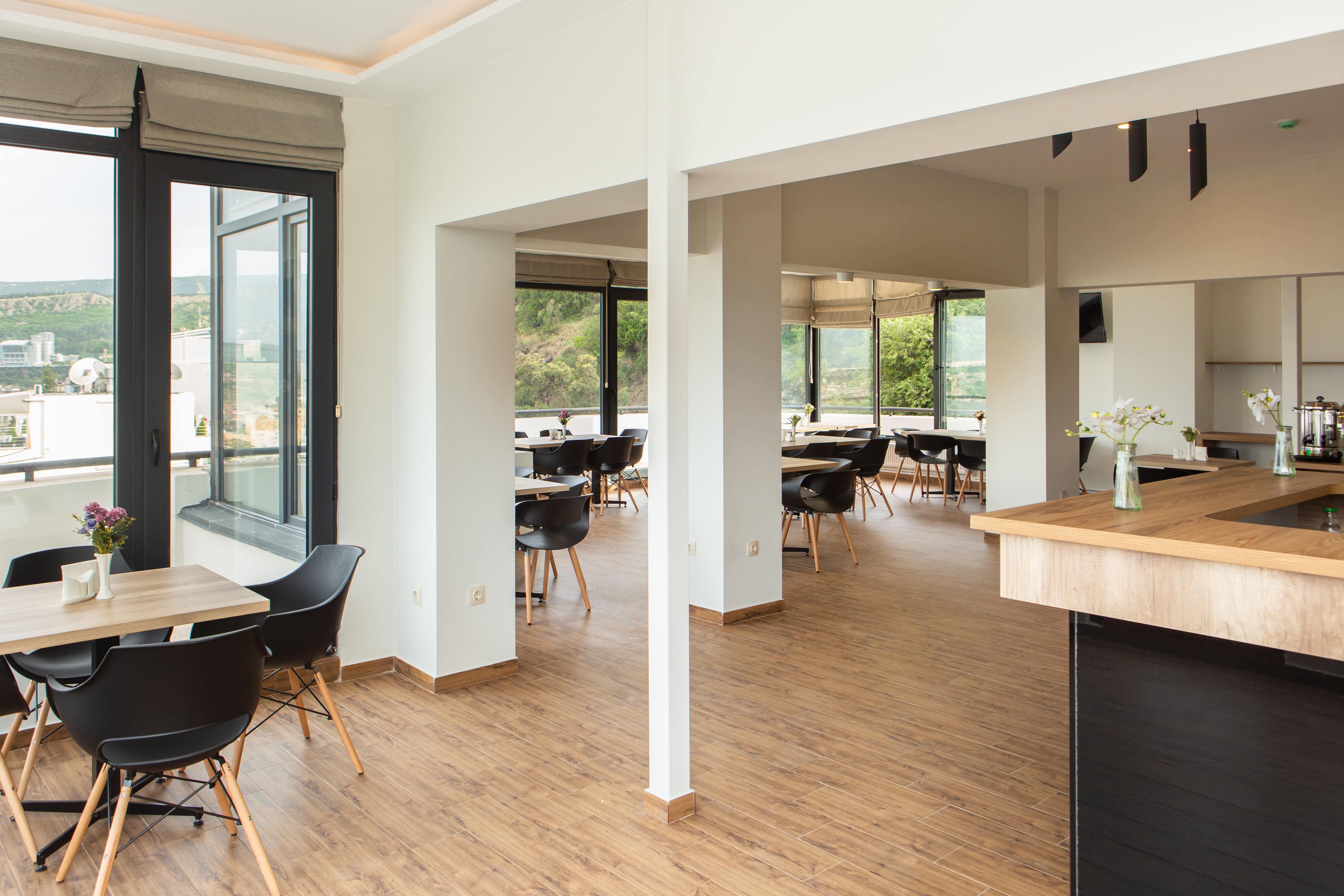 Vista Hotel Tbilisi ภายนอก รูปภาพ