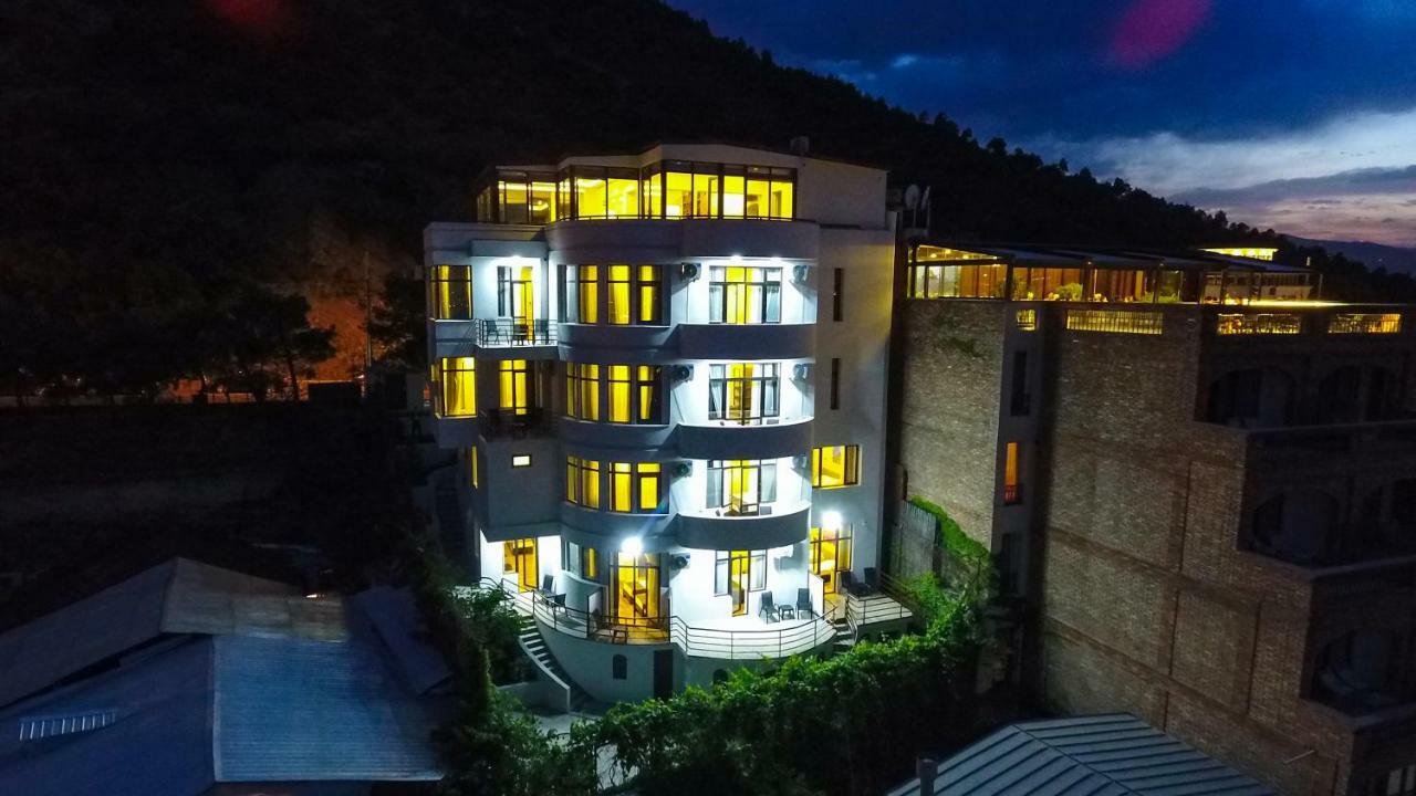Vista Hotel Tbilisi ภายนอก รูปภาพ