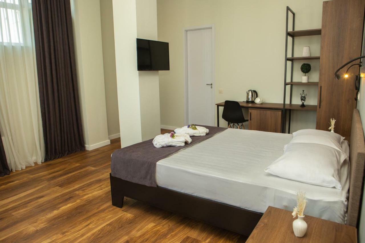 Vista Hotel Tbilisi ภายนอก รูปภาพ